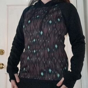 Womens Small Empyre Wntr Collection Snowboarding Sweatshirt